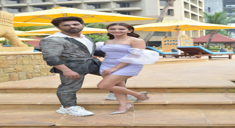 Mumbai, April 28 (IANS) Amid the nationwide lockdown due to the outbreak of coronavirus in the country, Bollywood celebrities have been flaunting their culinary skills on social media. Actor Pulkit Samrat treated his actress-girlfriend Kriti Kharbanda to some prawns.	 (File Photo: IANS)