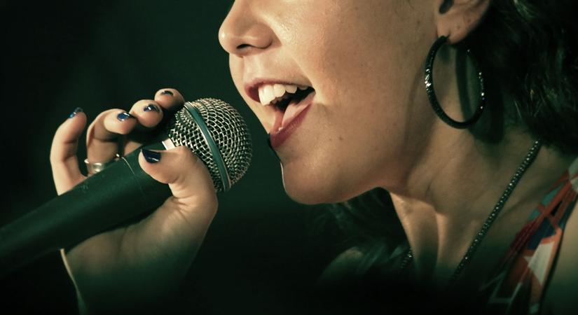 Myth or Fact: Can Laryngitis lead to loss of voice