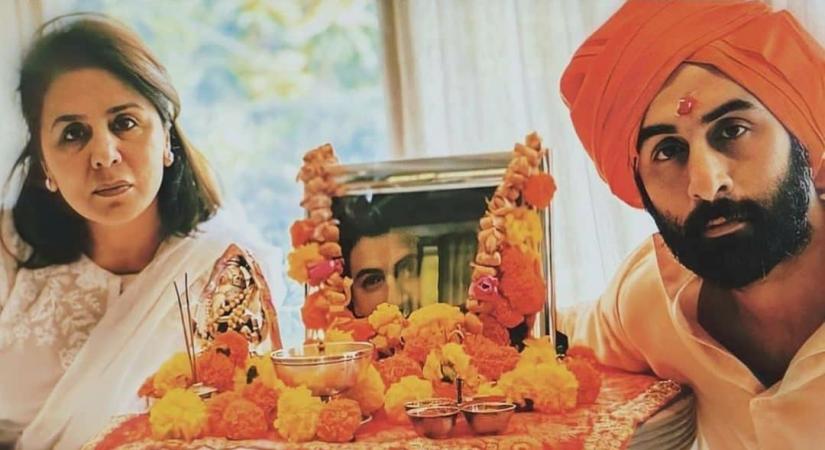 Prayer meet for Rishi Kapoor held at his residence