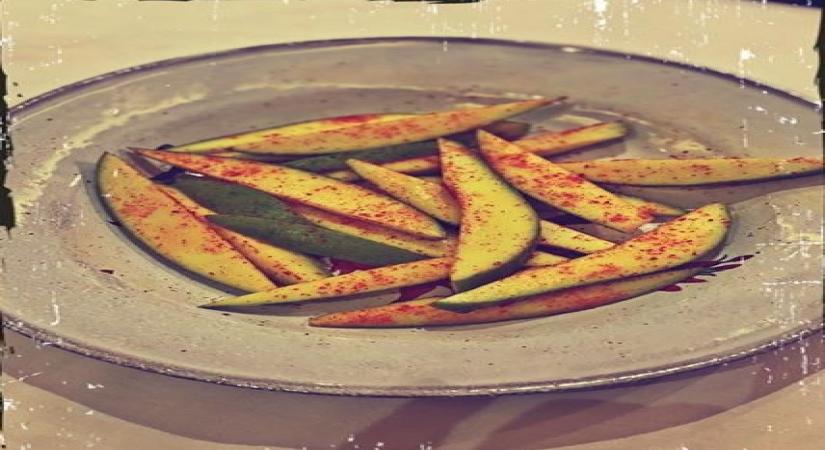 Deepika says raw mangoes are the best