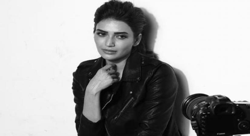 Mumbai, May 29 (IANS) Television actress Karishma Tanna says she discovered that she loves to bake and cook amid the lockdown.
