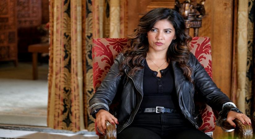 Stephanie Beatriz.