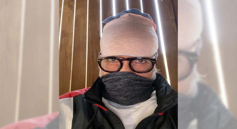 Big B mourns late football legends PK and Chuni, hits the gym to stay fit.