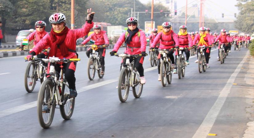 Women use more diverse modes of travel and generate lower greenhouse gas than men, despite men being more than twice as likely to travel by bike, say researchers. (File Photo: IANS)