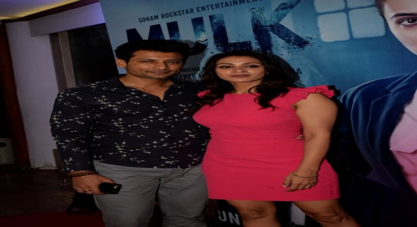 Actor Indraneil Sengupta and Barkha Sengupta.(Photo: IANS)
