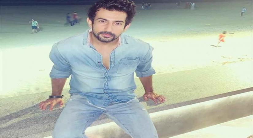 'Nayee Padosan' actor Aslam Khan on directing song 'Private Jatt'.