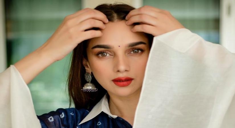 Mumbai, July 8 (IANS) Actress Aditi Rao Hydari found "true love" on the set of her debut Malayalam film, "Sufiyum Sujatayum".