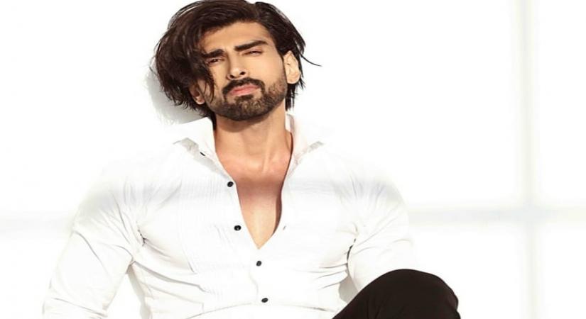 TV actor Akkshay Dogra to make his digital debut.