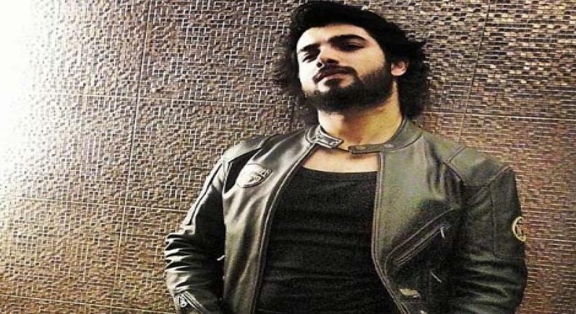 Sharad Malhotra: 'Social distancing' the new sad word of 2020.