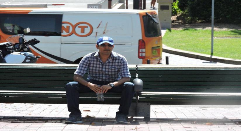 Akshay-starrer 'Bellbottom' is an untold true story: Writer Aseem Arrora.