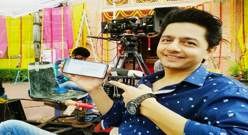 Pyar Ki Luka Chuppi' actors use digital scripts for preparing scenes.