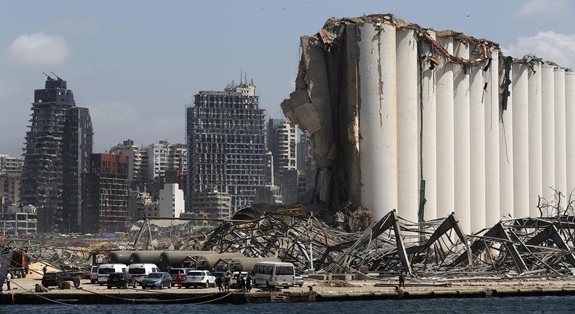 Aftermath of a huge explosions that hit Beirut's port in Lebanon on Aug 8, 2020. (Xinhua/Bilal Jawich/IANS)