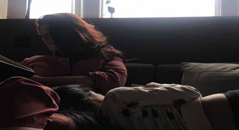 Twinkle Khanna gives a glimpse of her bookworm self.