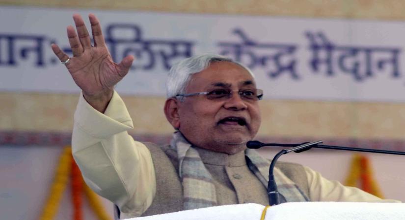 Bihar CM recommends CBI probe into Sushant Singh case (Ld)