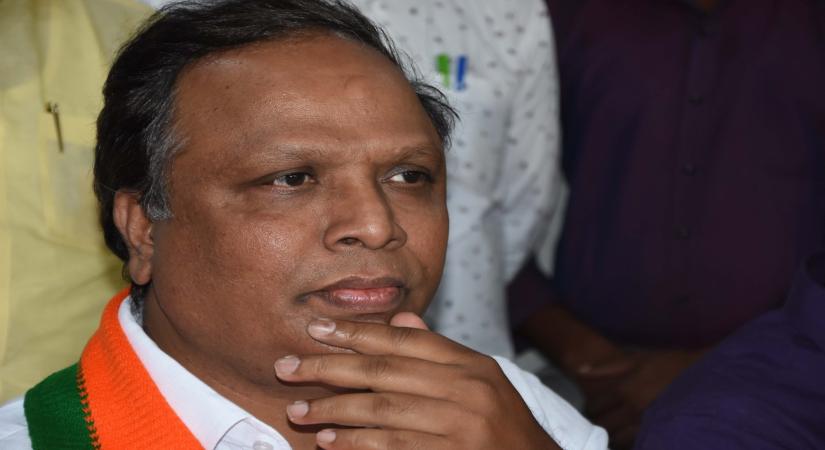 Mumbai: BJP MLA Ashish Shelar during a press conference in Mumbai on Nov 15, 2019. (Photo: IANS)