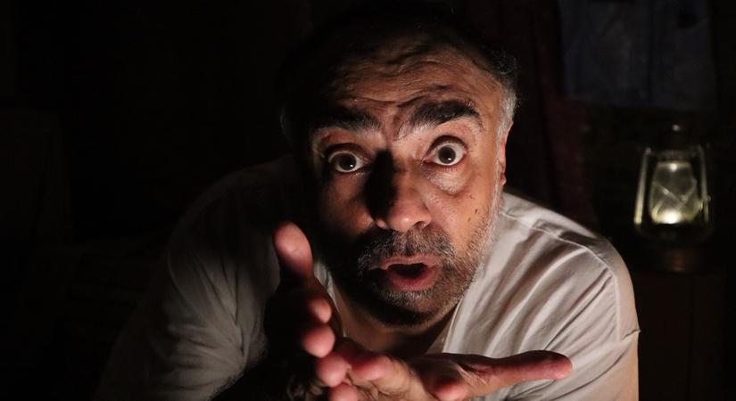 Rajit Kapur in Raashan from ONE ON ONE - UNLOCKED