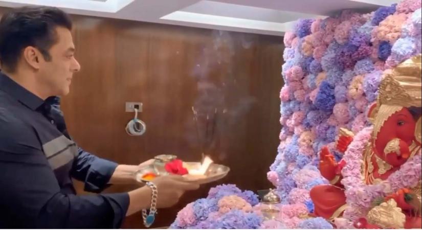 Here's how Salman, family marked the beginning of Ganesh Chaturthi.