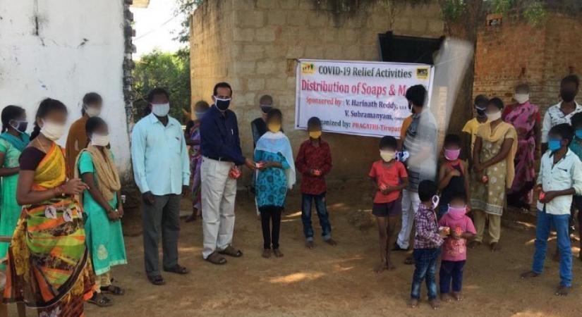 Helping India's most vulnerable children in COVID times. (Photo: cry.america/Instagram)