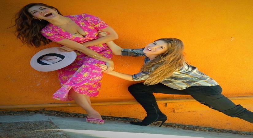 Jacqueline Fernandez to do a video podcast with lookalike Amanda Cerny.