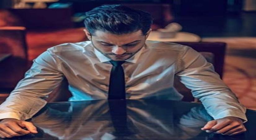 Kunal Kemmu flaunts his 'John Wick' mood.
