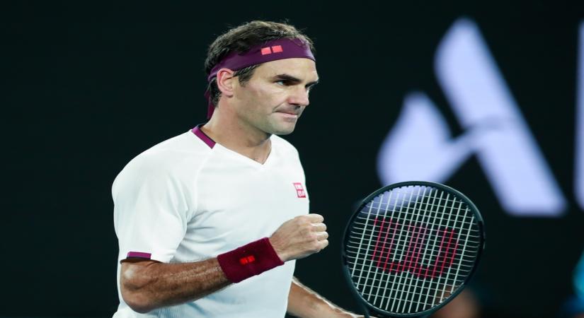 Roger Federer sings Beatles classic for commercial