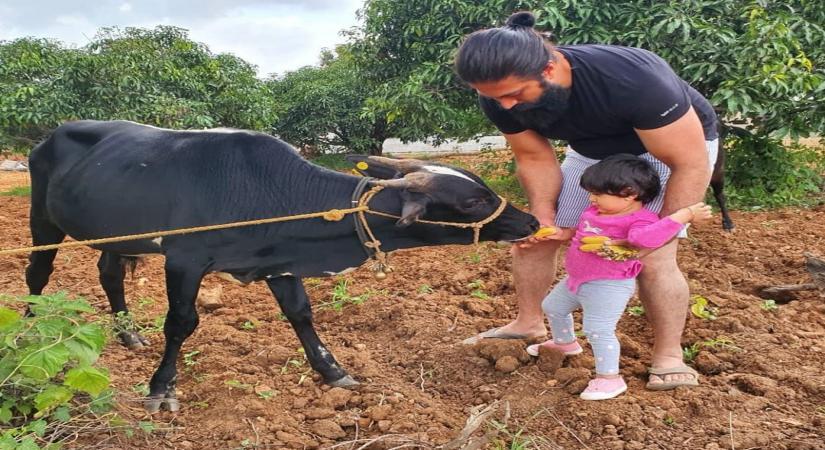 'K.G.F' star Yash has family time in the farmhouse