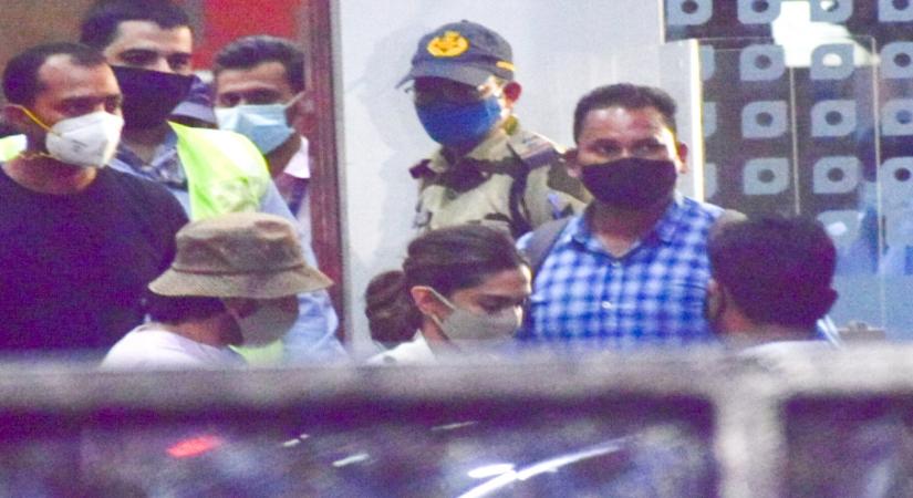 NCB seizes phones of Deepika, Rakul, Simone, Karishma in drugs case