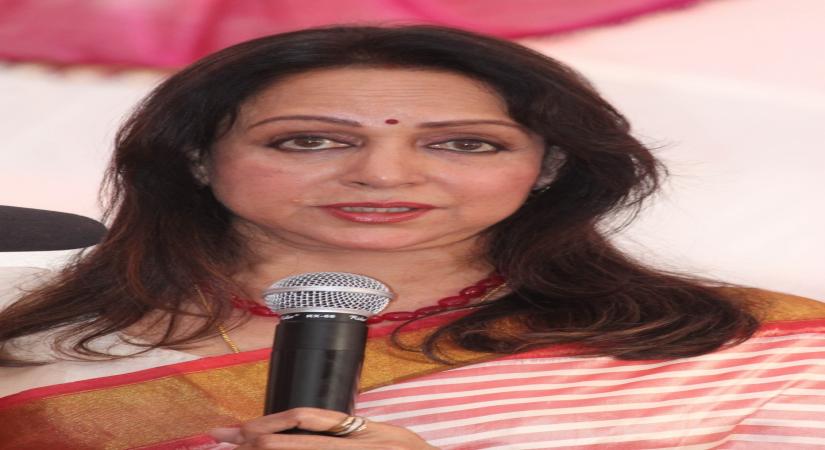 Hema Malini lauds UP CM Yogi Adityanath for Greater Noida film city project. (File Photo: IANS)