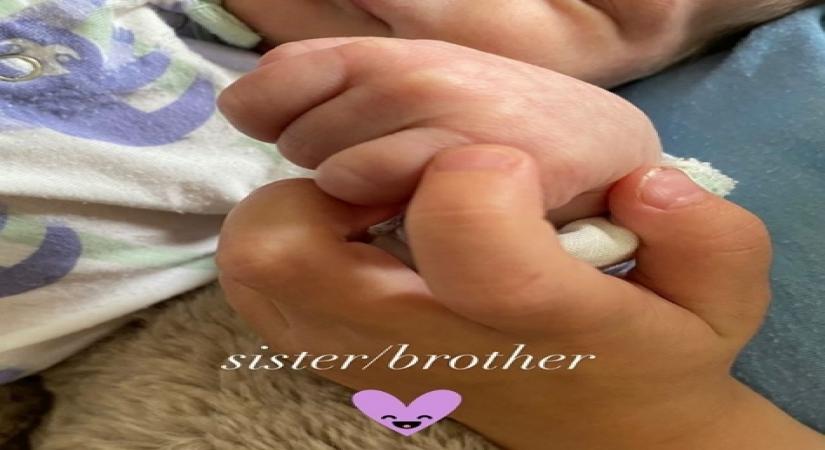 Amanda Seyfried gives birth to second child