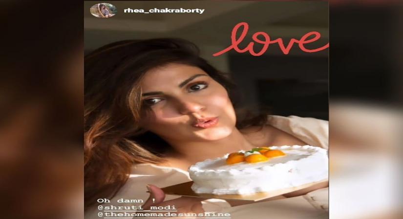 Did Rhea return to Sushant's home on June 12, fans wonder after viral post.