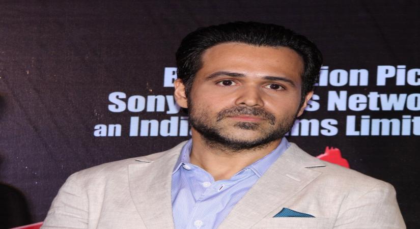 Emraan Hashmi unveils his 'salt-and-pepper' look in 'Harami'