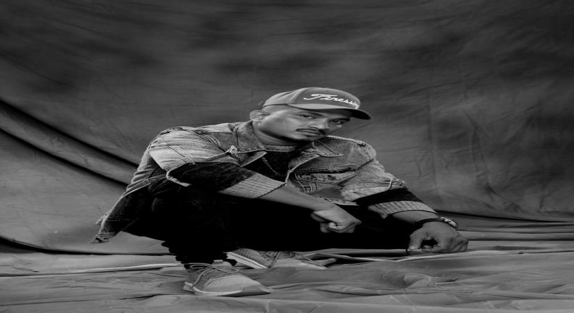 Rapper Divine -- the real 'gully boy' -- has released the title track of his upcoming debut album, "Kohinoor". The track chronicles Divine aka Vivian Fernandes' life and experiences, and how his roots gave him a sense of belonging, turning him into a diamond in the process.