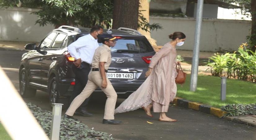 NCB quizzes Deepika, Sara, Shraddha in drug case related to SSR death