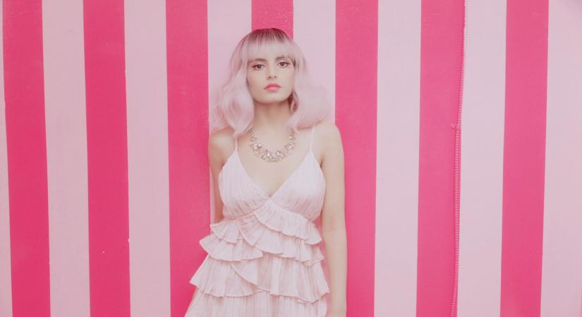 Kumar Sanu's daughter Shannon K exhort people to be themselves in new song.