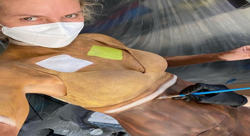 Heidi Klum's Halloween treat is a horror short starring her family