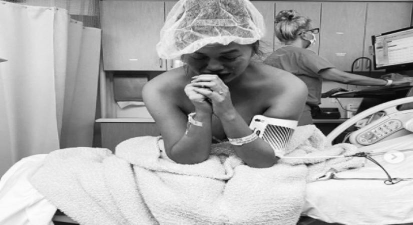 Chrissy Teigen returns to social media