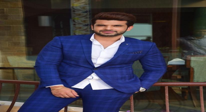 Karan Kundra: A popular TV actor doesn't have pressure of selling tickets as a filmstar. (Photo: IANS)