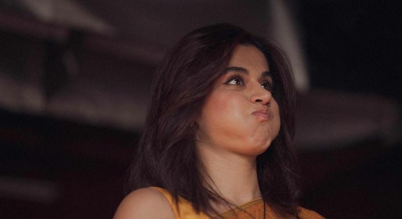 Taapsee PannuÃ¢ÂÂs curly hair issues.