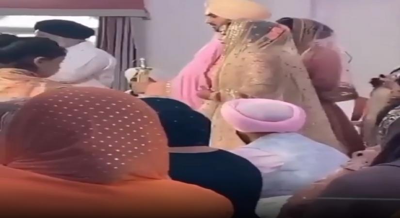 Neha Kakkar, Rohanpreet have a Gurdwara wedding.