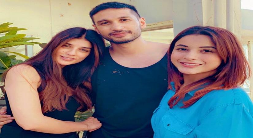 Shehnaaz Gill, Arjun Kanungo unveil unplugged cover of 'Dil diyan gallan'