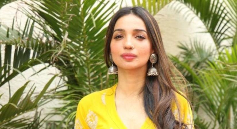 Kanika Dhillon asks how long will Rhea Chakraborty still have to be in jail