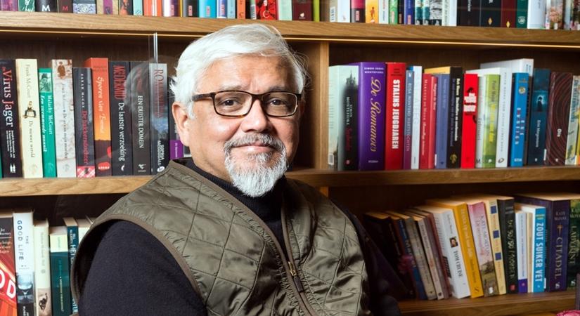 Amitav Ghosh. (File Photo: IANS)
