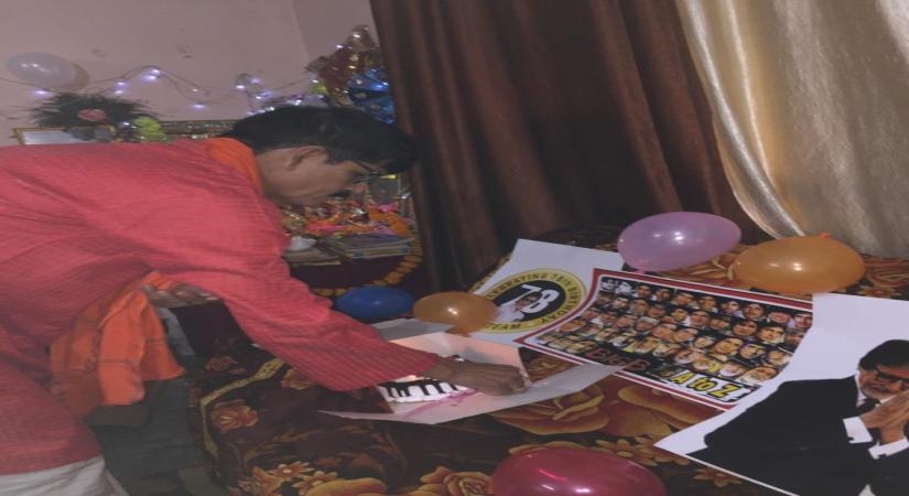 Lucknow lawyer holds special puja on Big B's birthday