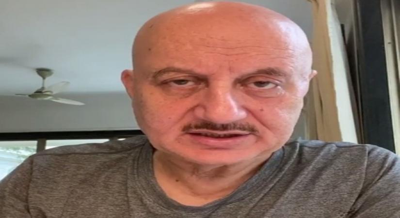 Anupam Kher's mother, brother Raju Kher test COVID-19 positive.