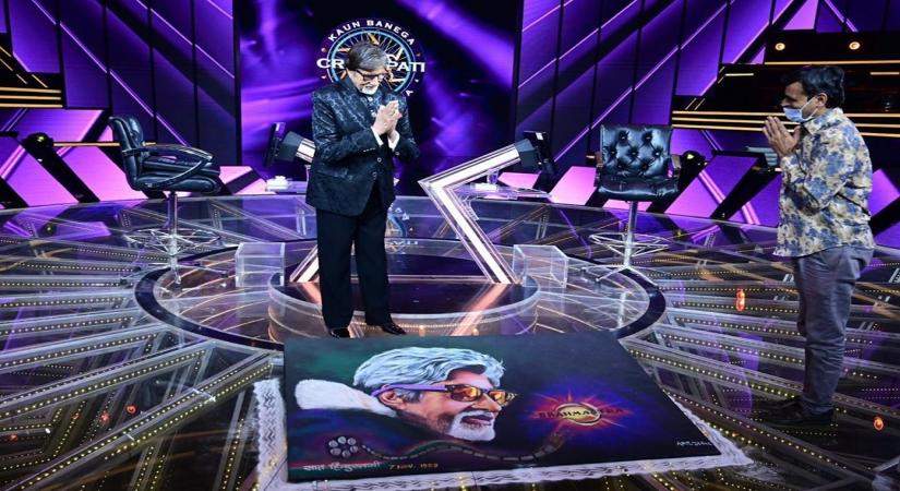 Big B gets a special 'colourful' tribute from fan.