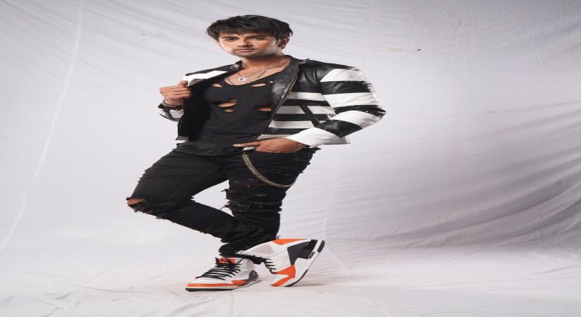 Bigg Boss 14: Pavitra, Eijaz faking for the camera, says Nishant