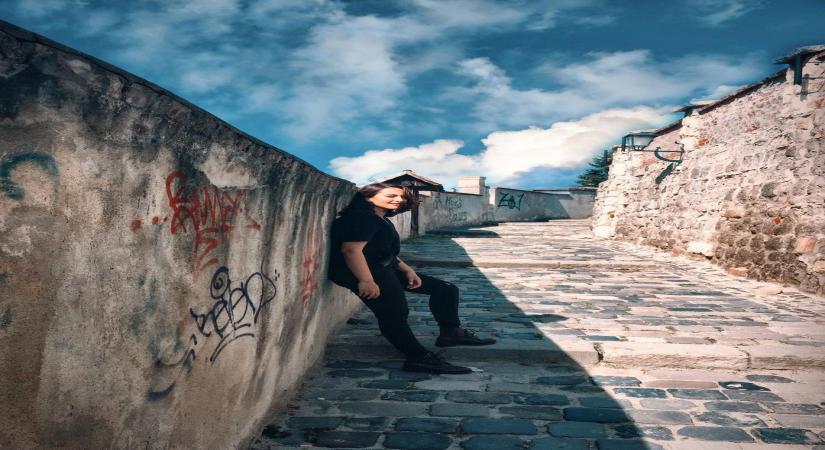 Sonakshi shares throwback pictures from 'Force 2' days