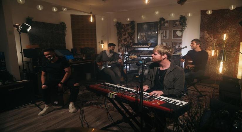 Irish rock band Kodaline are 'closer' friends now.