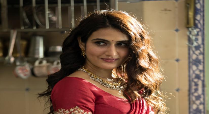Fatima Sana Shaikh nails Marathi look in 'Suraj Pe Mangal Bhari'