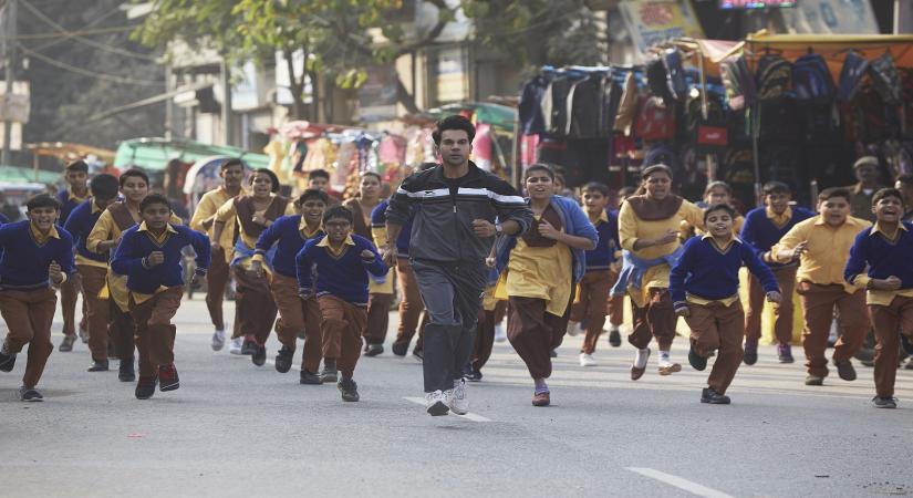 Daler Mehndi sings of transformation and faith for 'Chhalaang' .